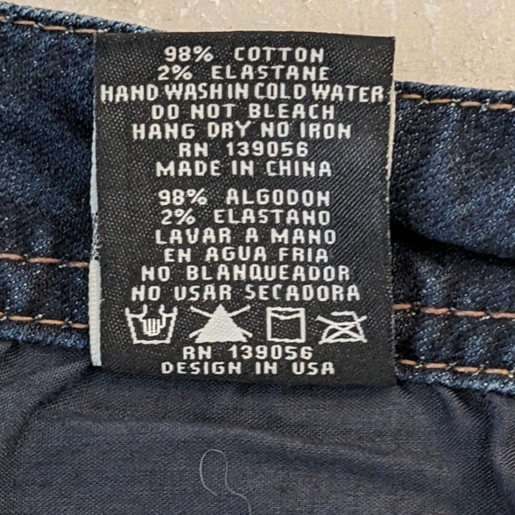 GRACE Mid-Rise Bootcut Dark Blue Distressed Jeans w/Embellished Pockets Size 30 - Picture 7 of 7